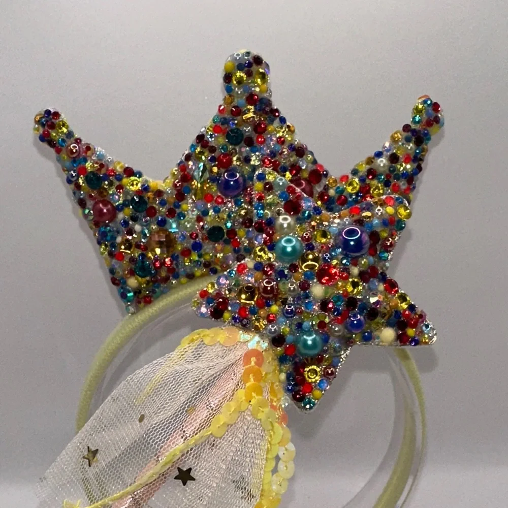 Handmade hundreds hand